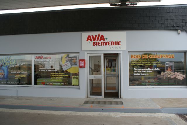 Façade Station Avia à Ancenis